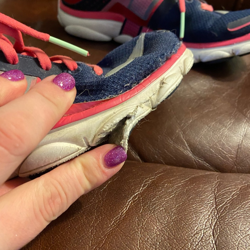 FREE Brooks PureFlow - Picture 5 of 6
